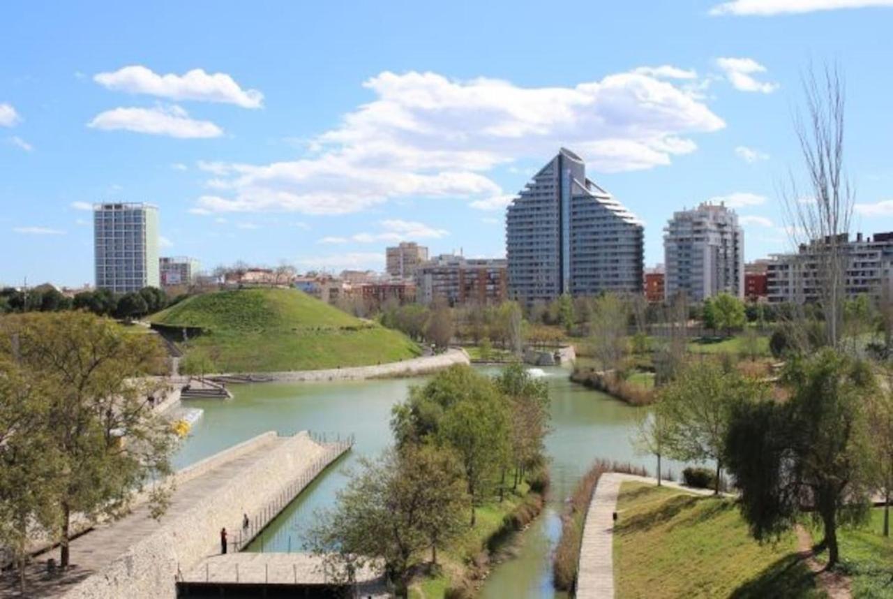 Apartment Near The Bio Parc บาเลนเซีย ภายนอก รูปภาพ