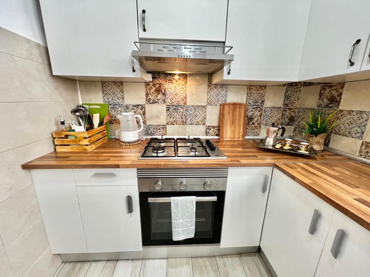 Apartment Near The Bio Parc บาเลนเซีย ภายนอก รูปภาพ